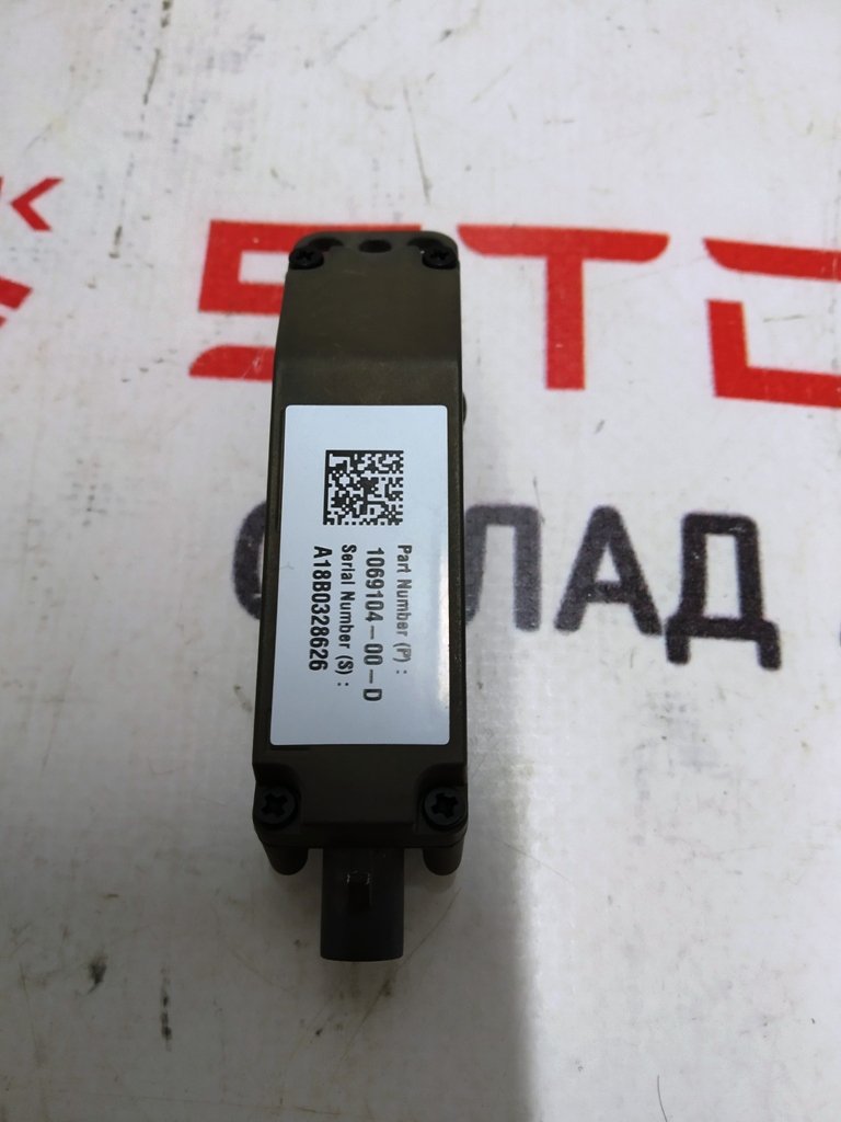 1 Cameră externă Pillar-B Model S REST, Model X 1069104-00-D